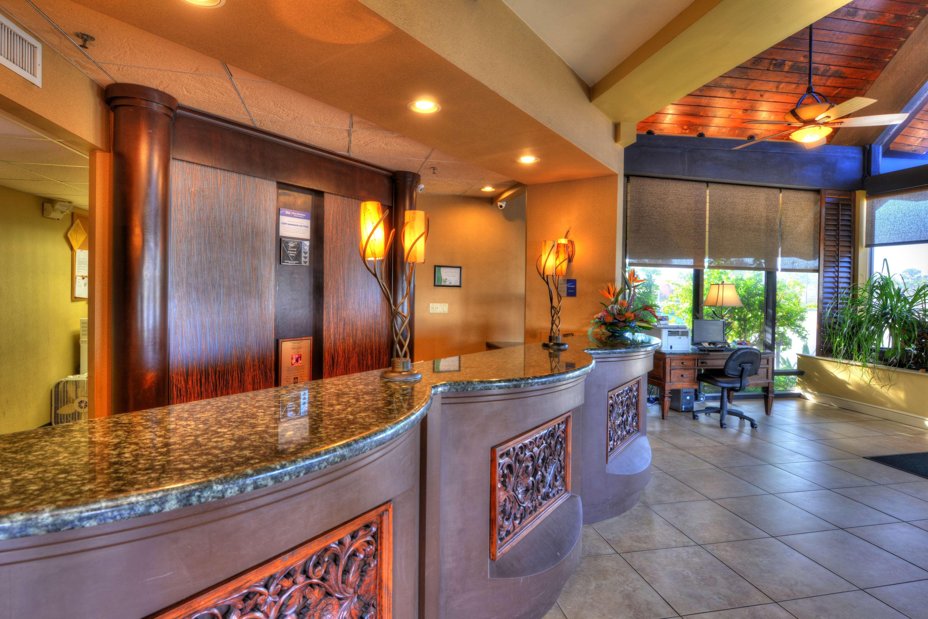 Best Western Aku Tiki Inn Дейтона-Бич Экстерьер фото